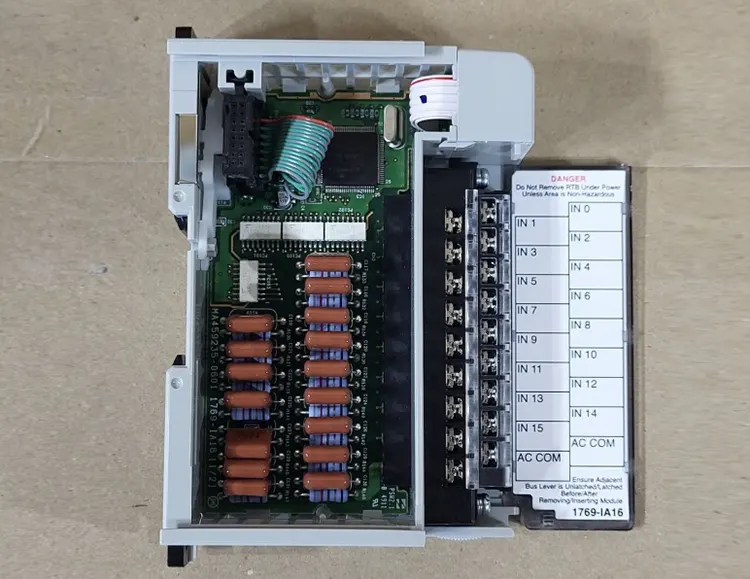 O controlador lógico programável é a base central da automação industrial